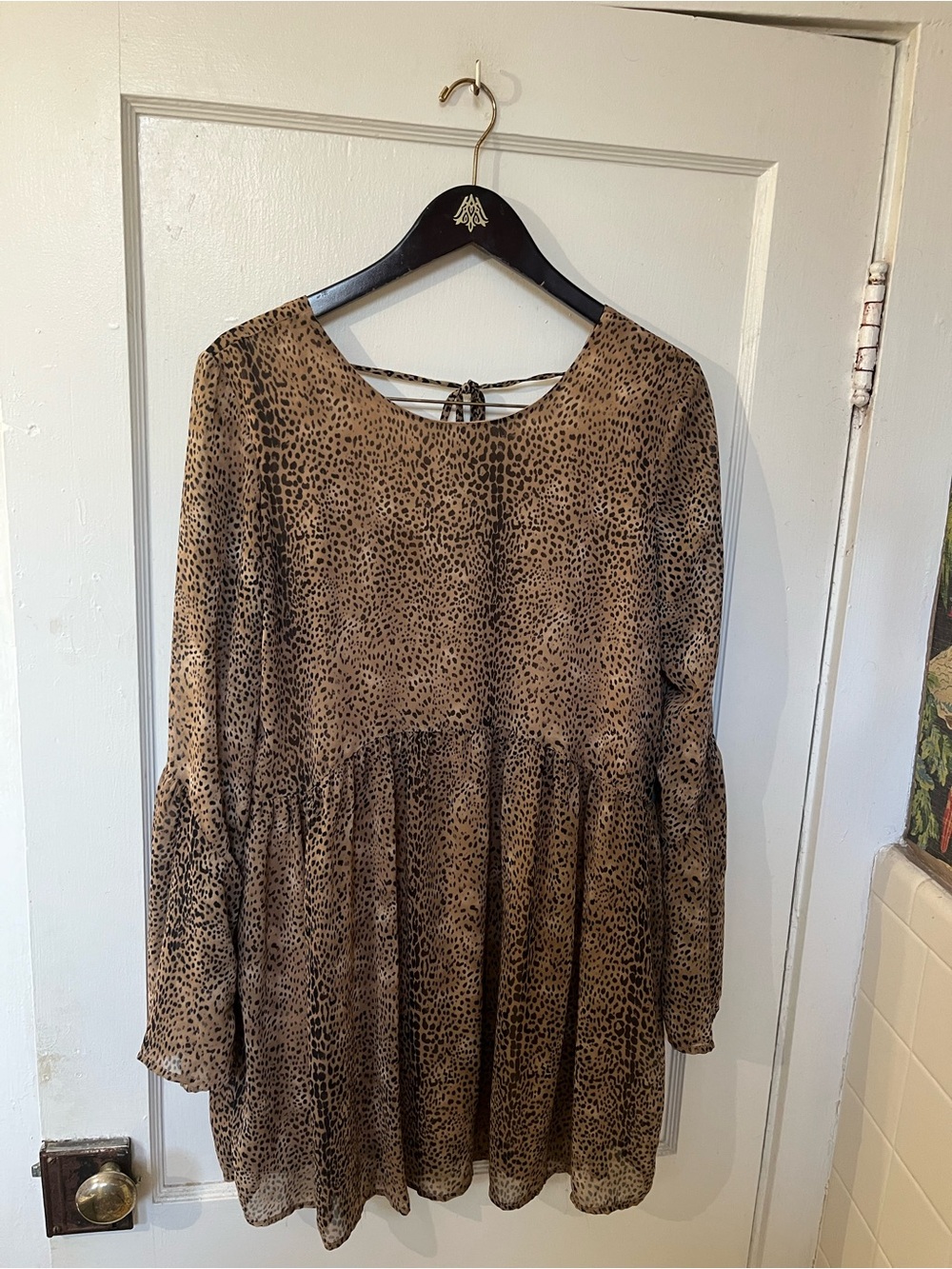 Adrienne Womens Medium M Leopard Print Babydoll Dress Long Sleeve Chiffon EUC